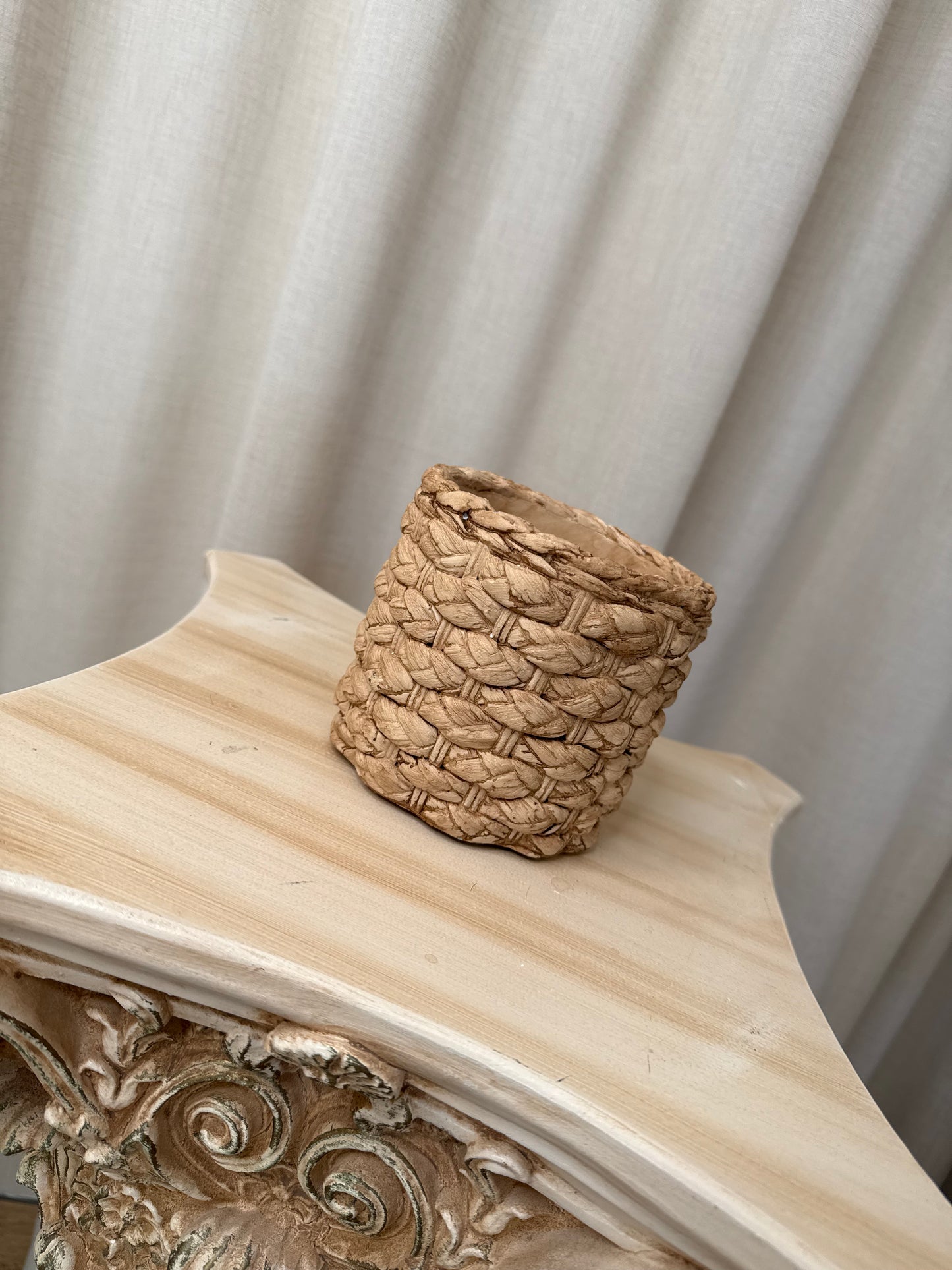 Cache-pot - Sarawak